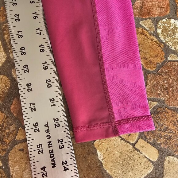 Nike Pro Womens Pink Leggings With Side Pockets, Highrise, Tight Fit, Size Small - Picture 12 of 14